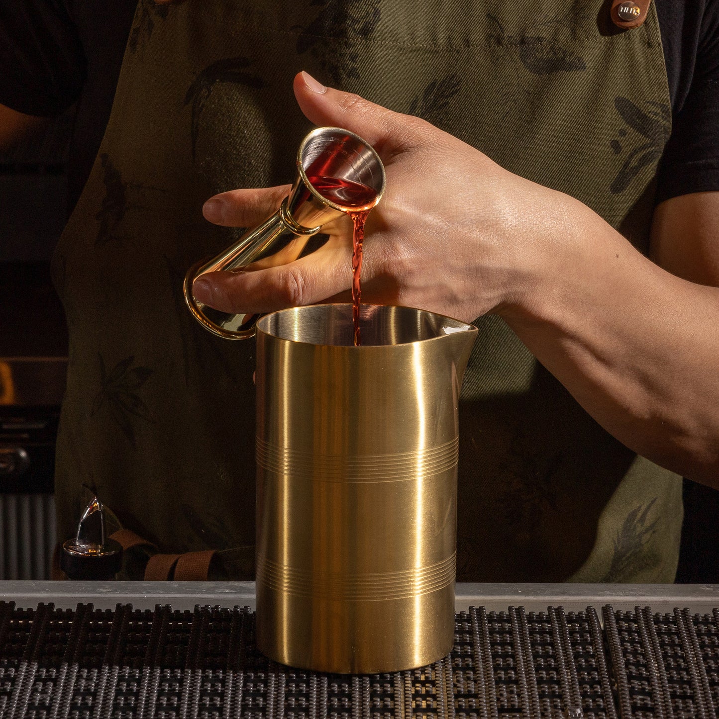 MIXTIN™ STIRRING TIN – GOLD-PLATED STAINLESS STEEL / 625ml (21oz)