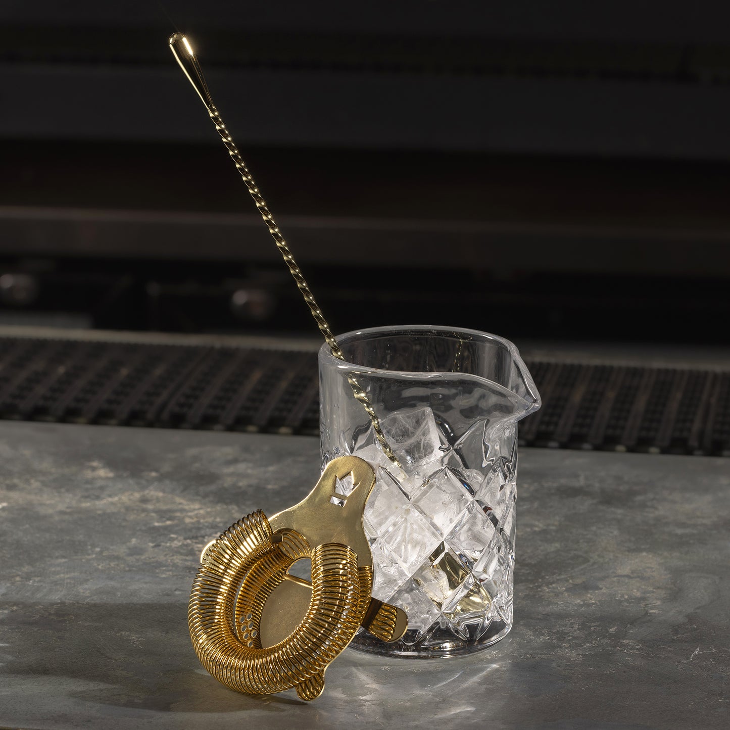 BUSWELL® BOBTAIL COCKTAIL STRAINER – GOLD-PLATED