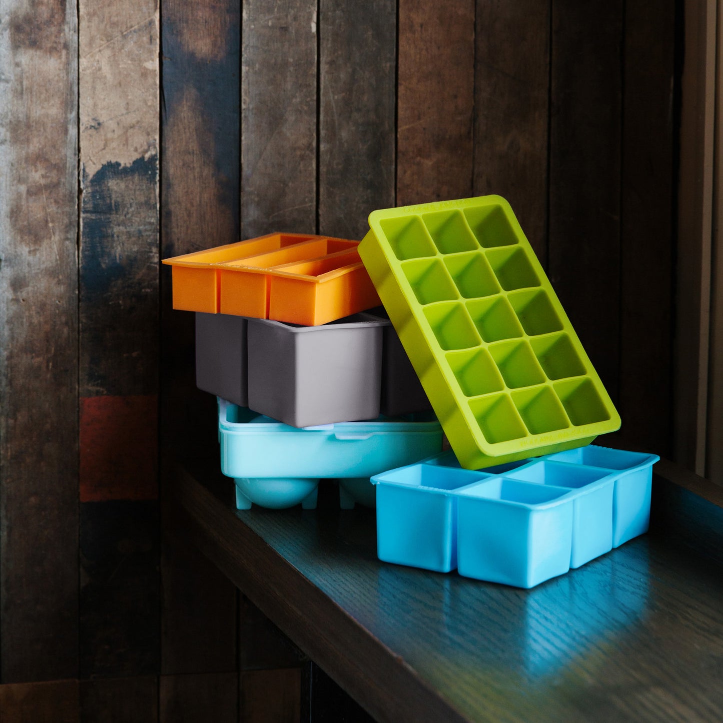 1.25in SQUARE ICE CUBE TRAY – FOOD GRADE RUBBER / GREEN