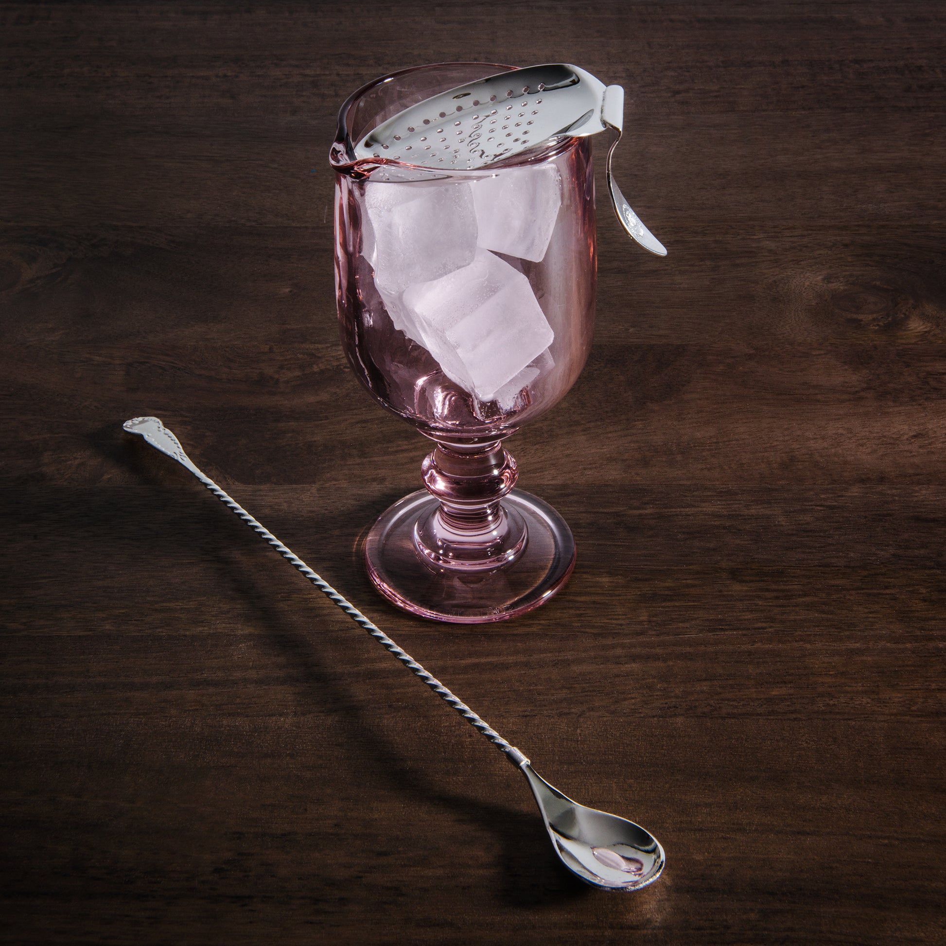 BERRY WALL™ FOOTED MIXING GLASS / 500ml (17oz) / ROSE TINT