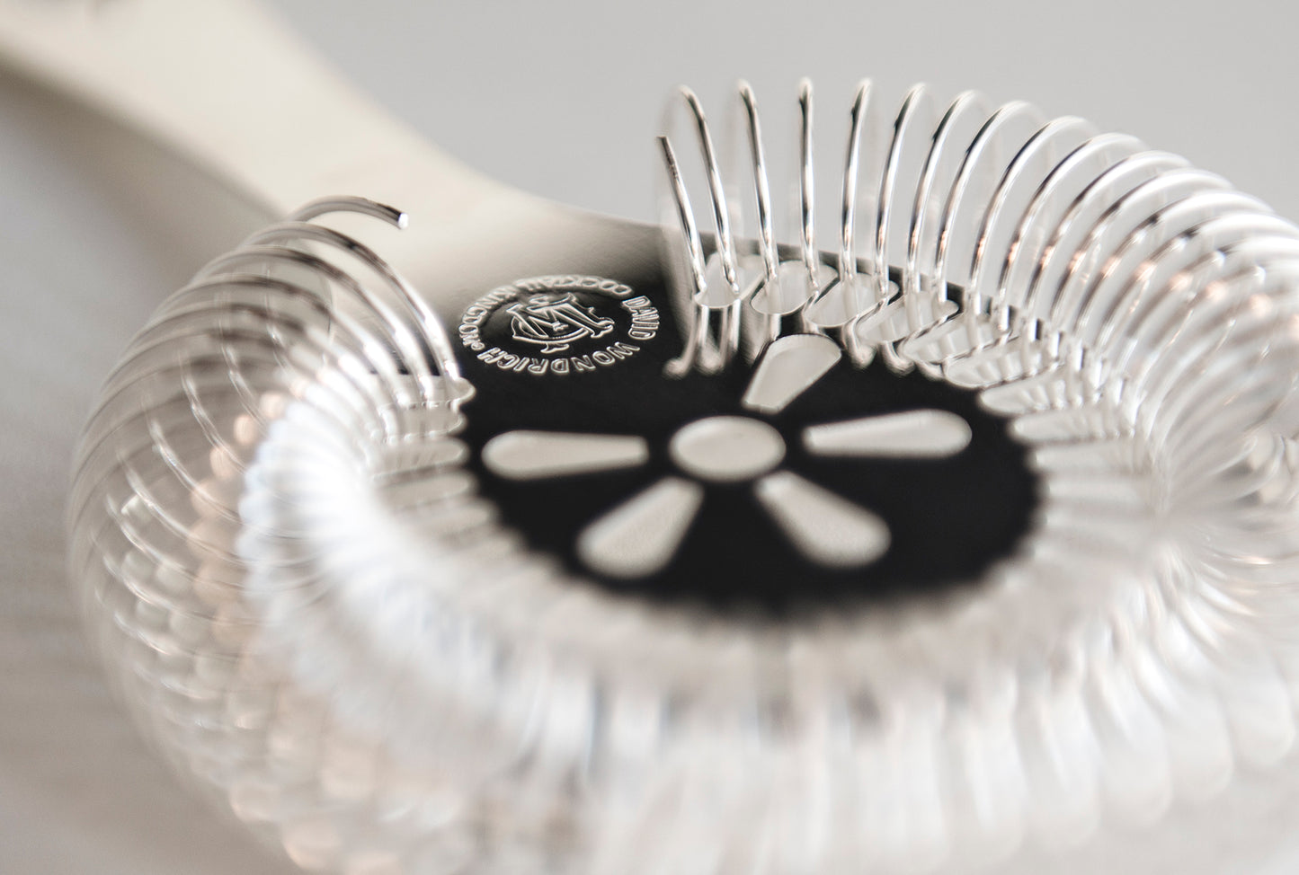 LINDLEY-PICK™ COCKTAIL STRAINER / SILVER-PLATED